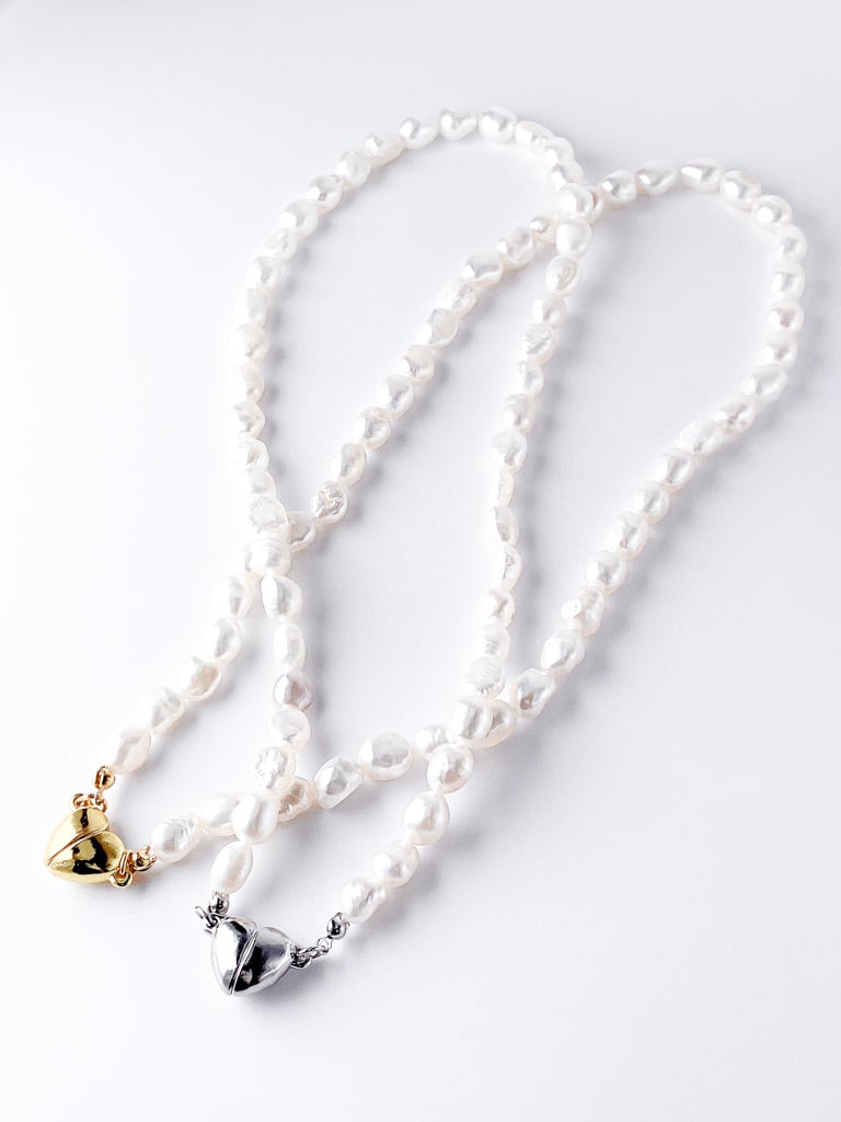 Magnet heart & Pearl neck