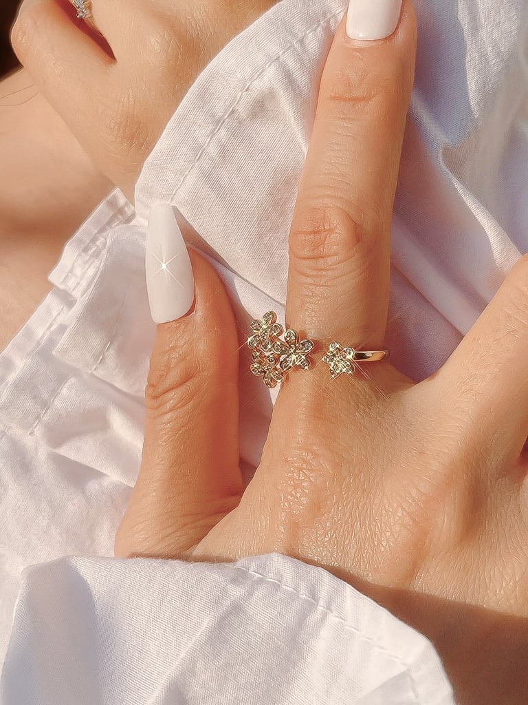 4 flower ring