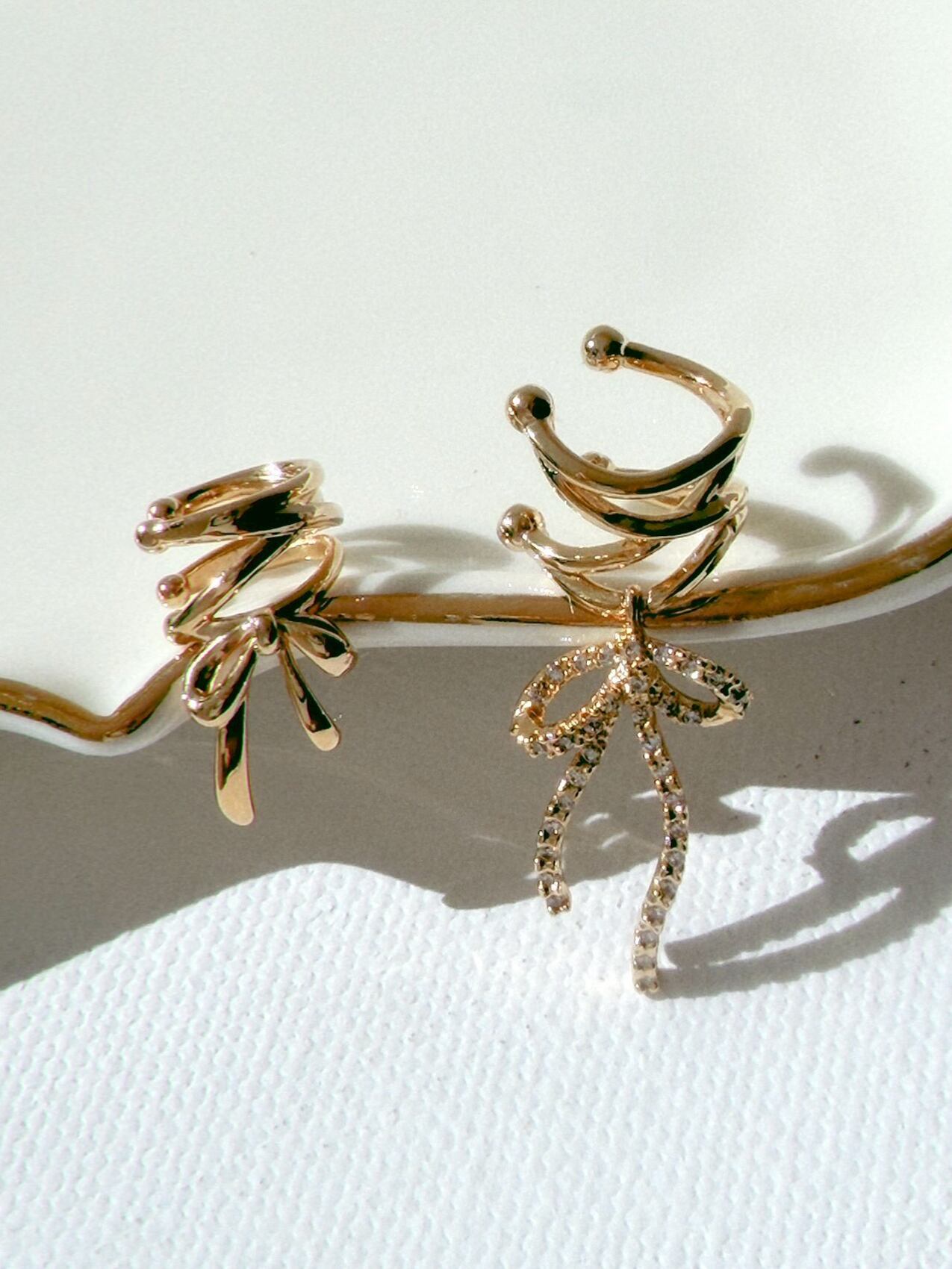 Crystal ribbon cuff(イヤーカフ)