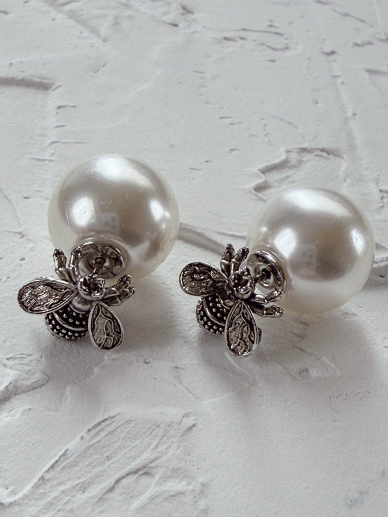 Bee pearl sand