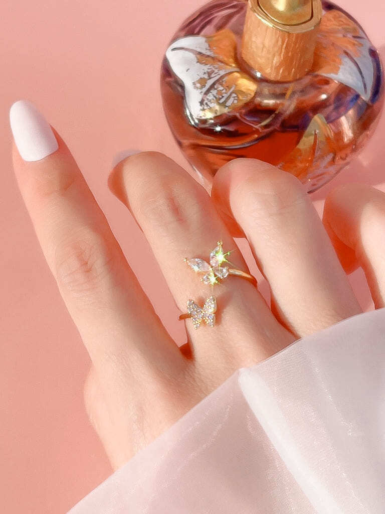 Petit 2 Butterfly ring