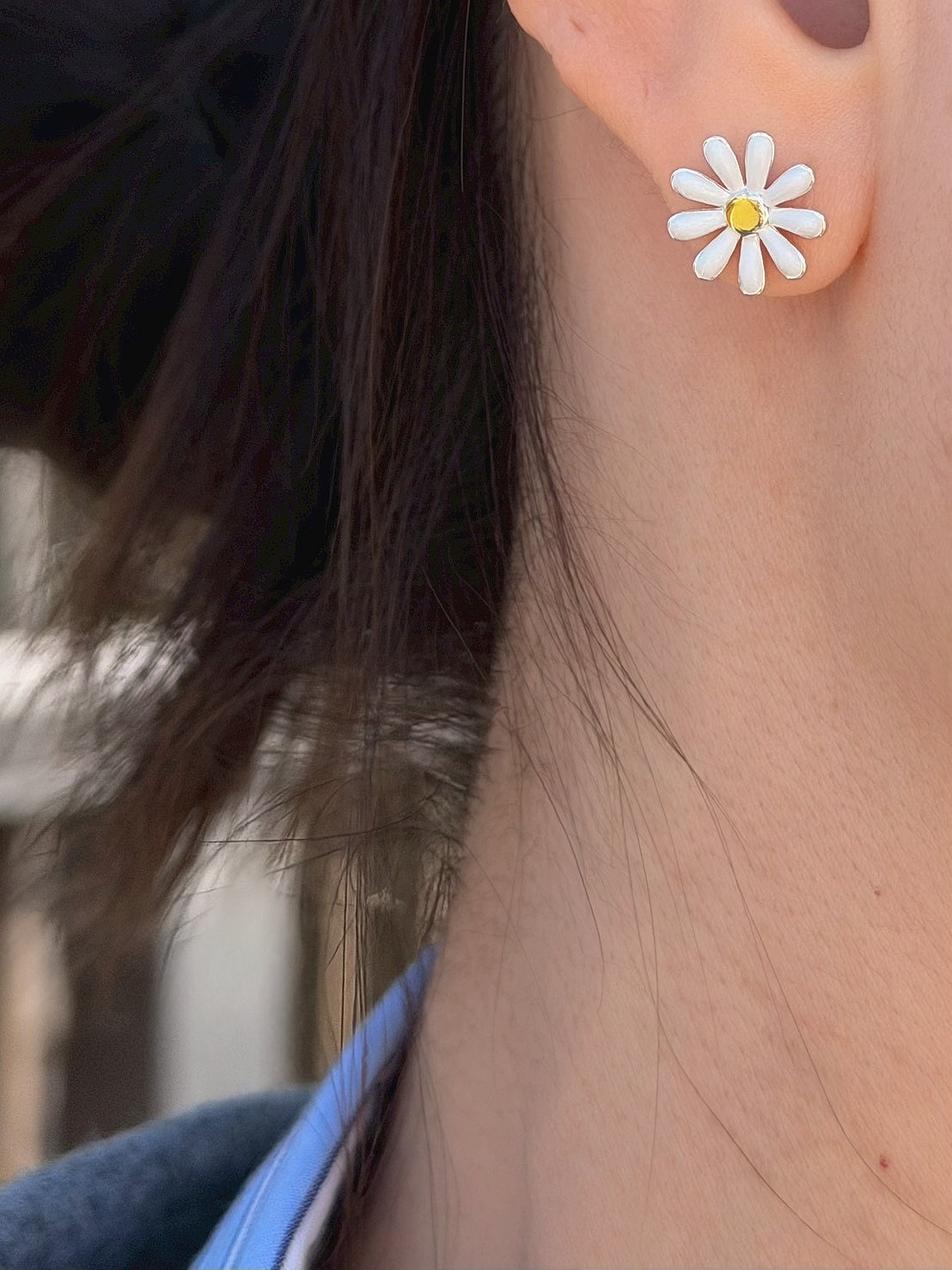 B. Daisy （Silver 925）