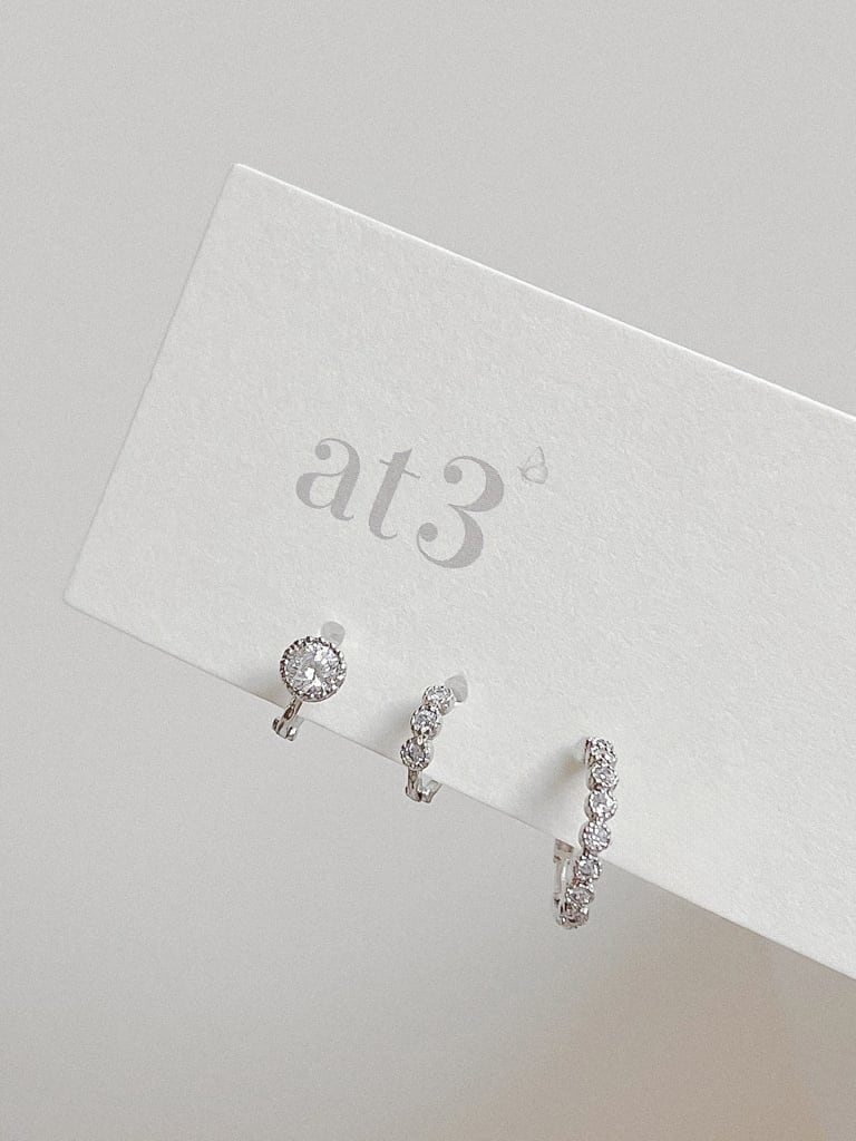 8 crystal hoop ring