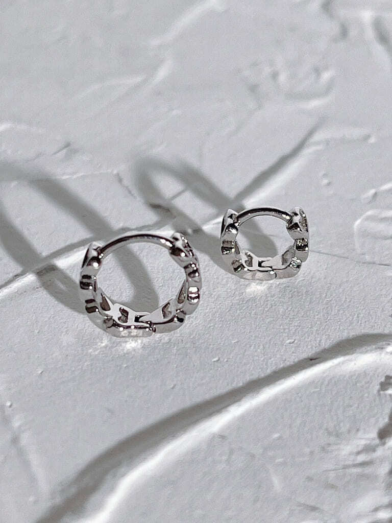 3 heart ring