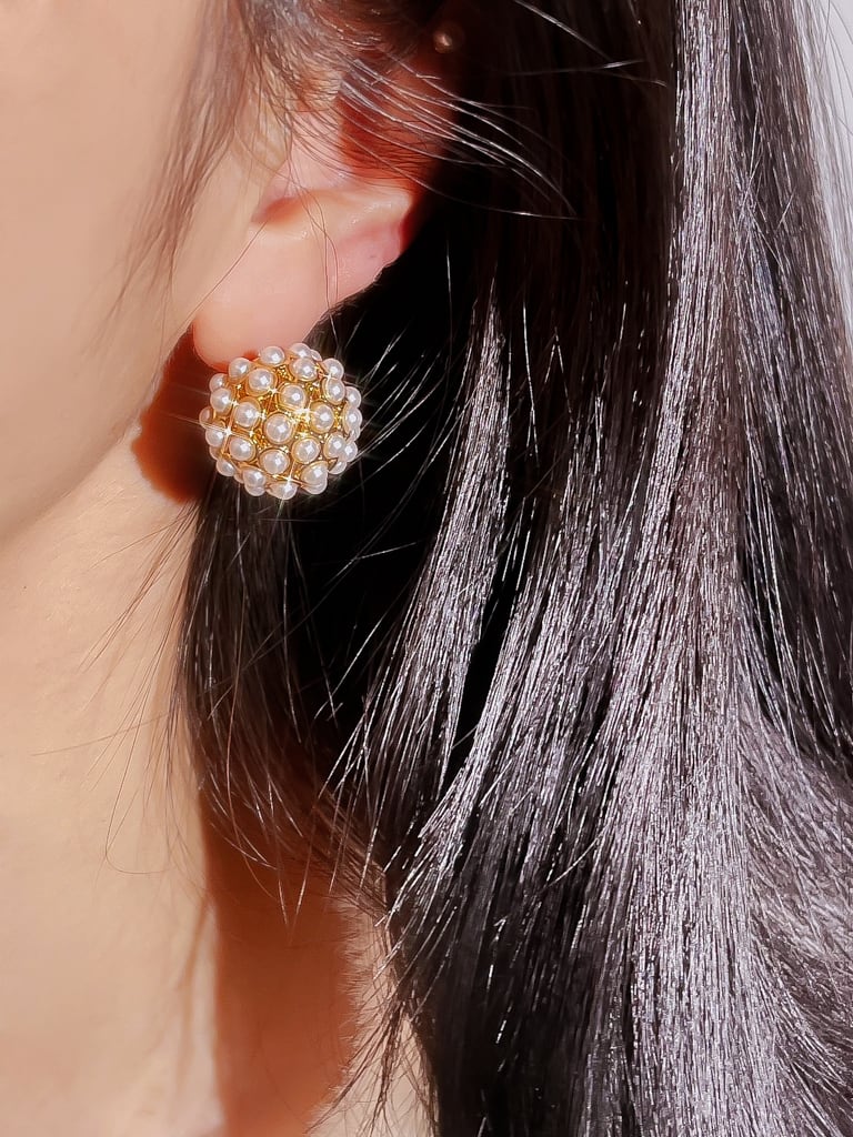 Dots pearl sand