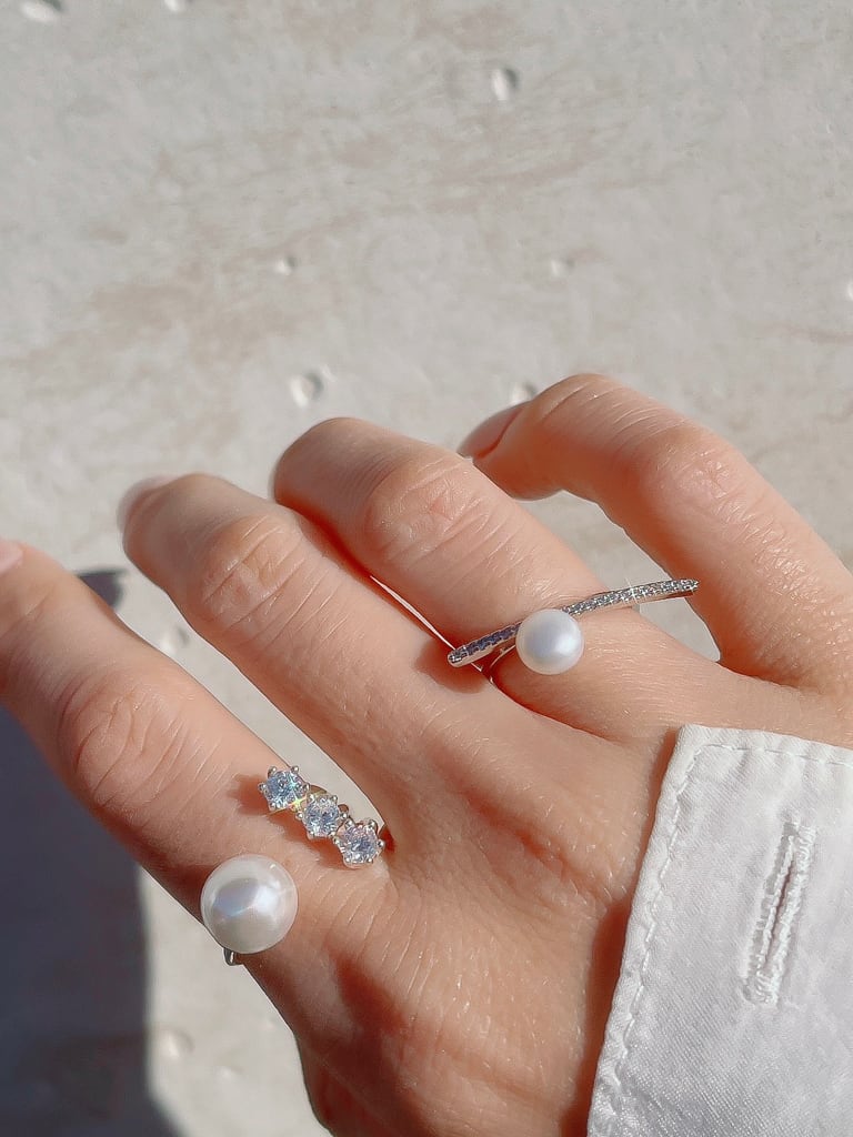 Stick pearl ring