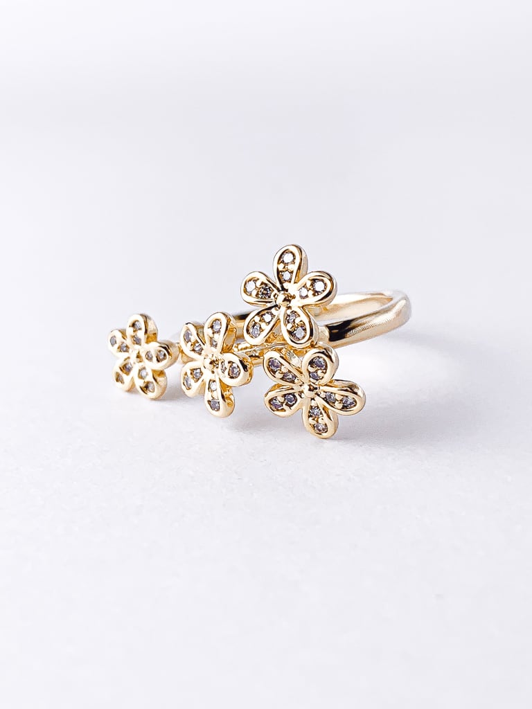 4 flower ring