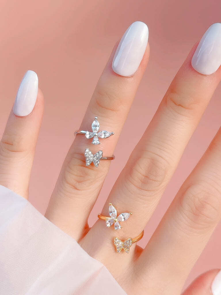 Petit 2 Butterfly ring