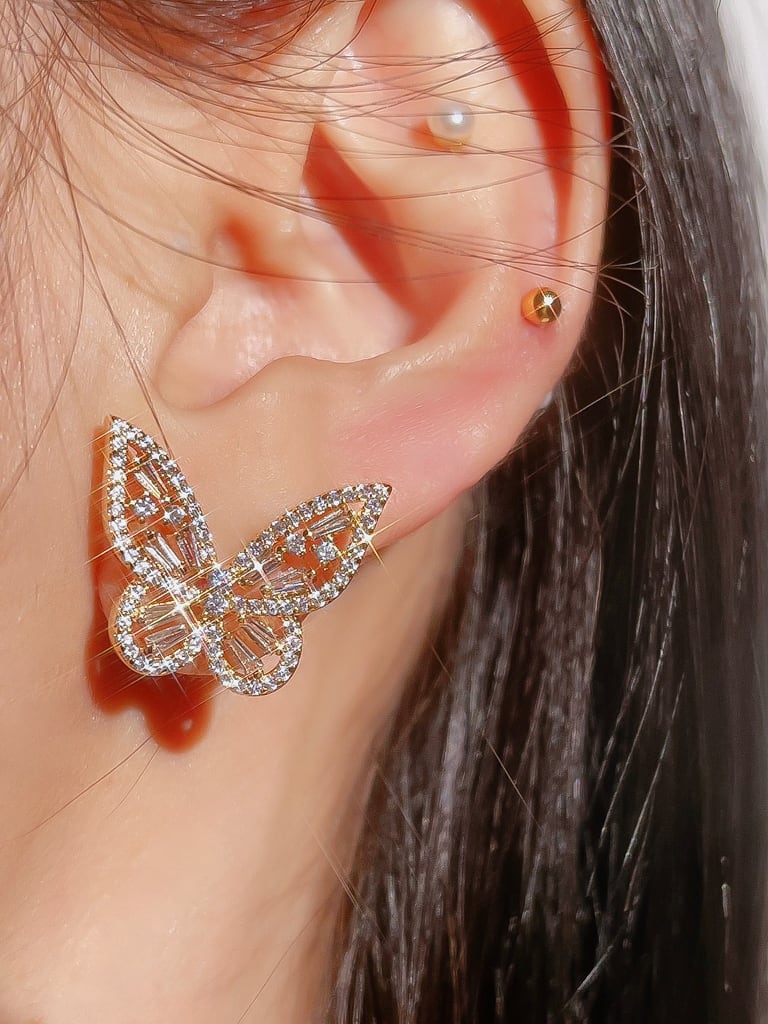 Crystal Butterfly (M size／金属アレルギー対応Ver.）