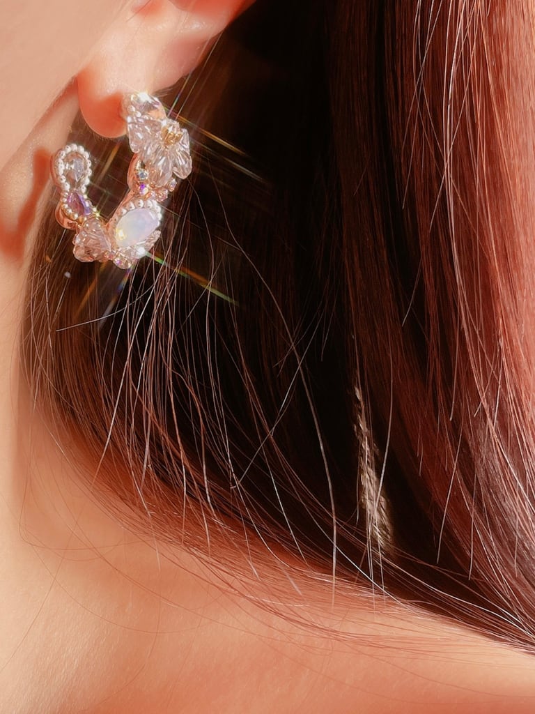 Crystal flower ring