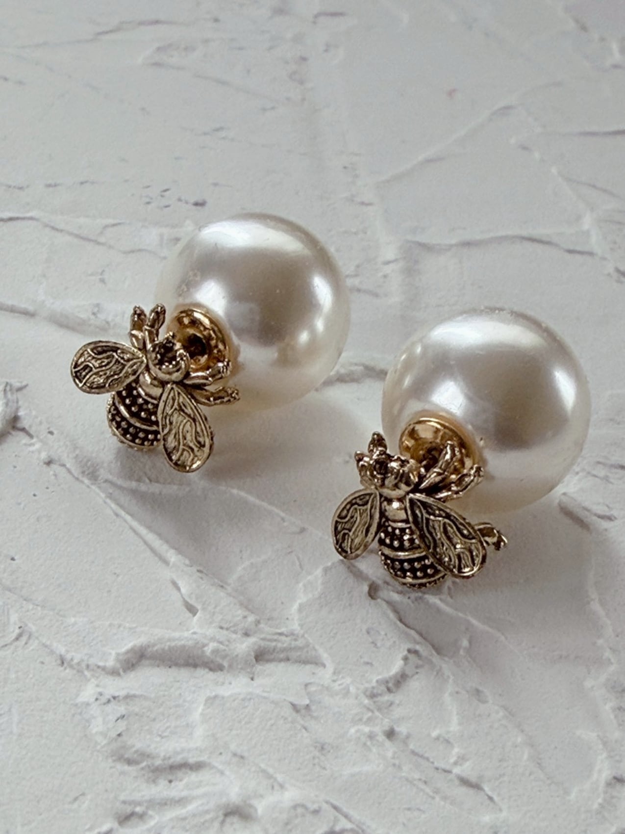 Bee pearl sand