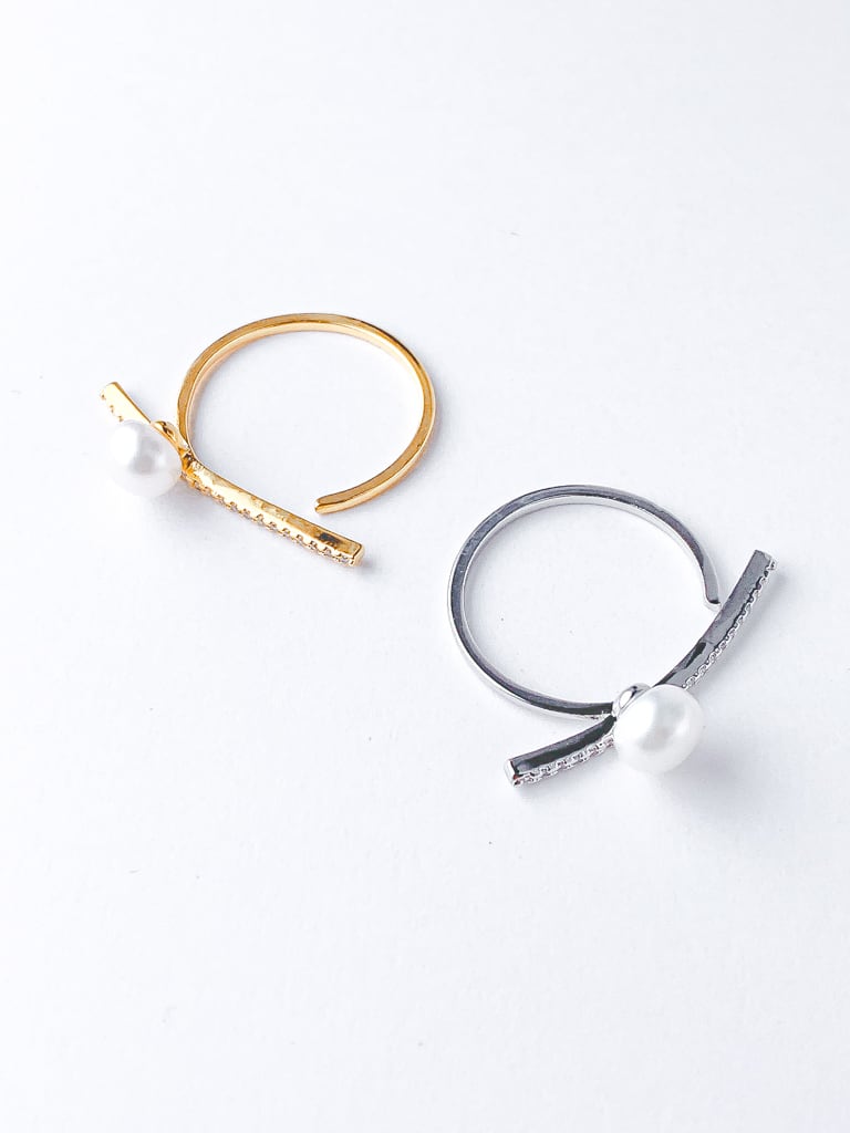 Stick pearl ring