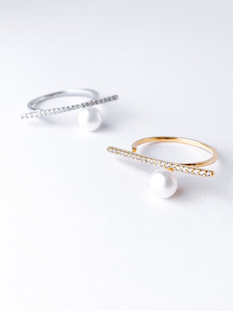 Stick pearl ring
