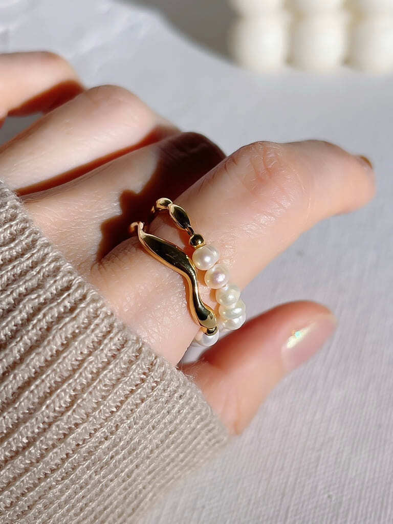 Half F.pearl ring（Silver 925* 淡水真珠)