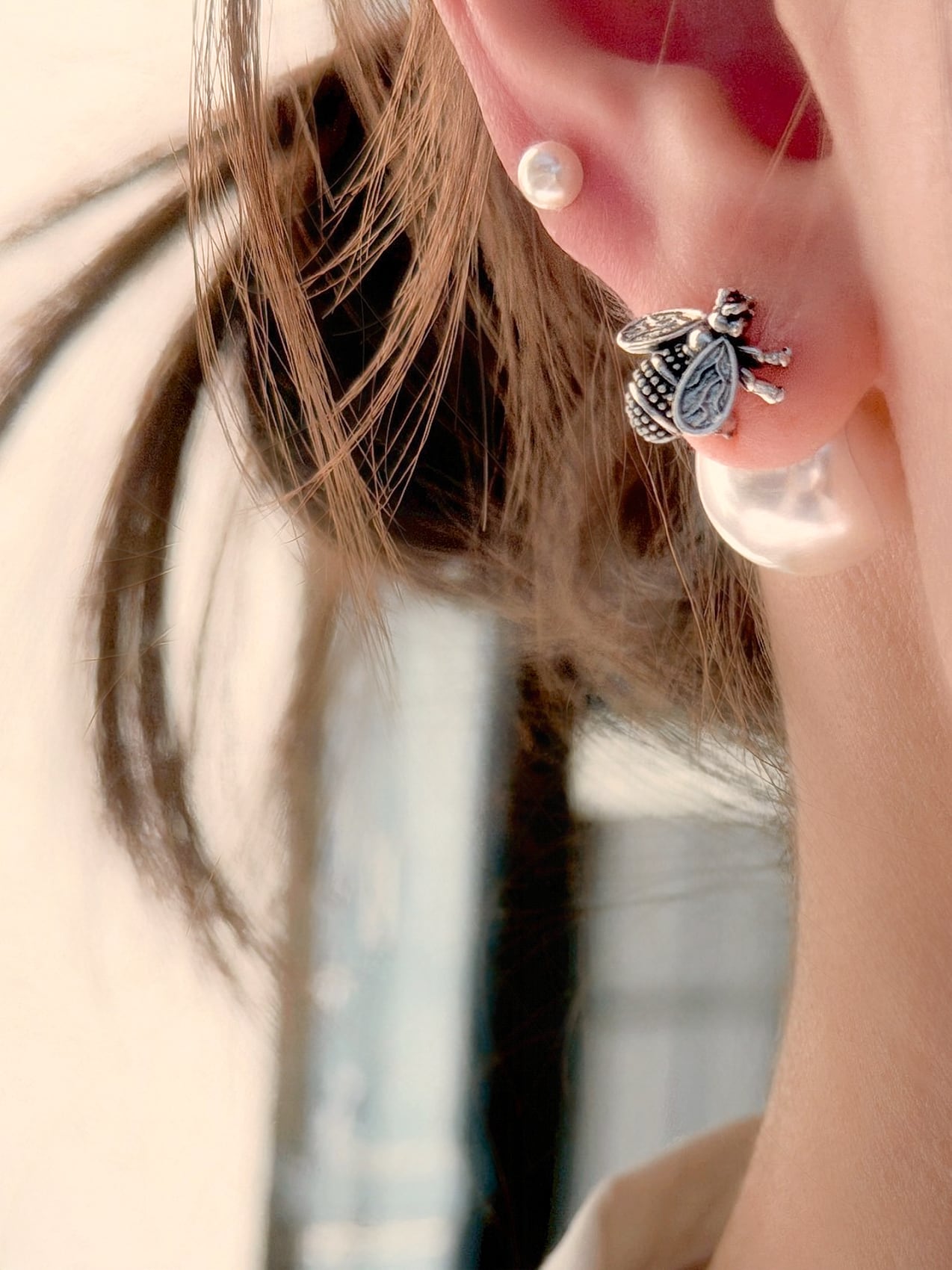 Bee pearl sand