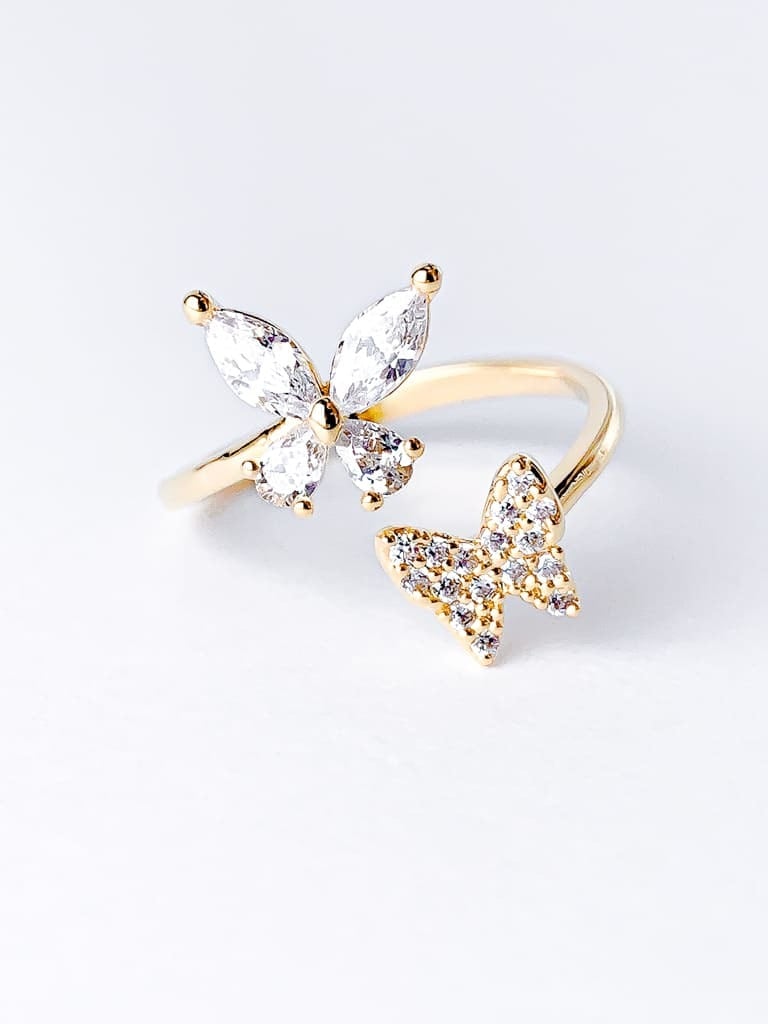 Petit 2 Butterfly ring