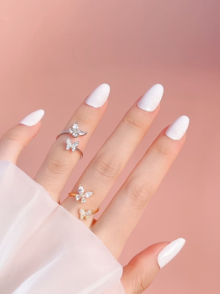 Petit 2 Butterfly ring