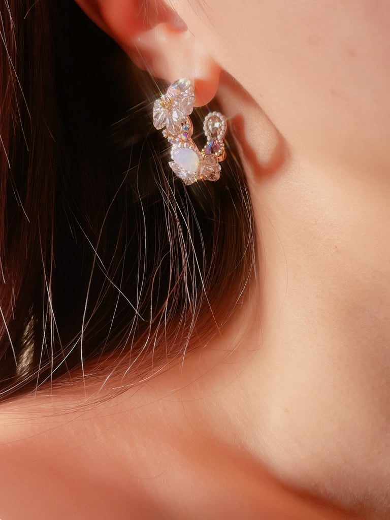 Crystal flower ring