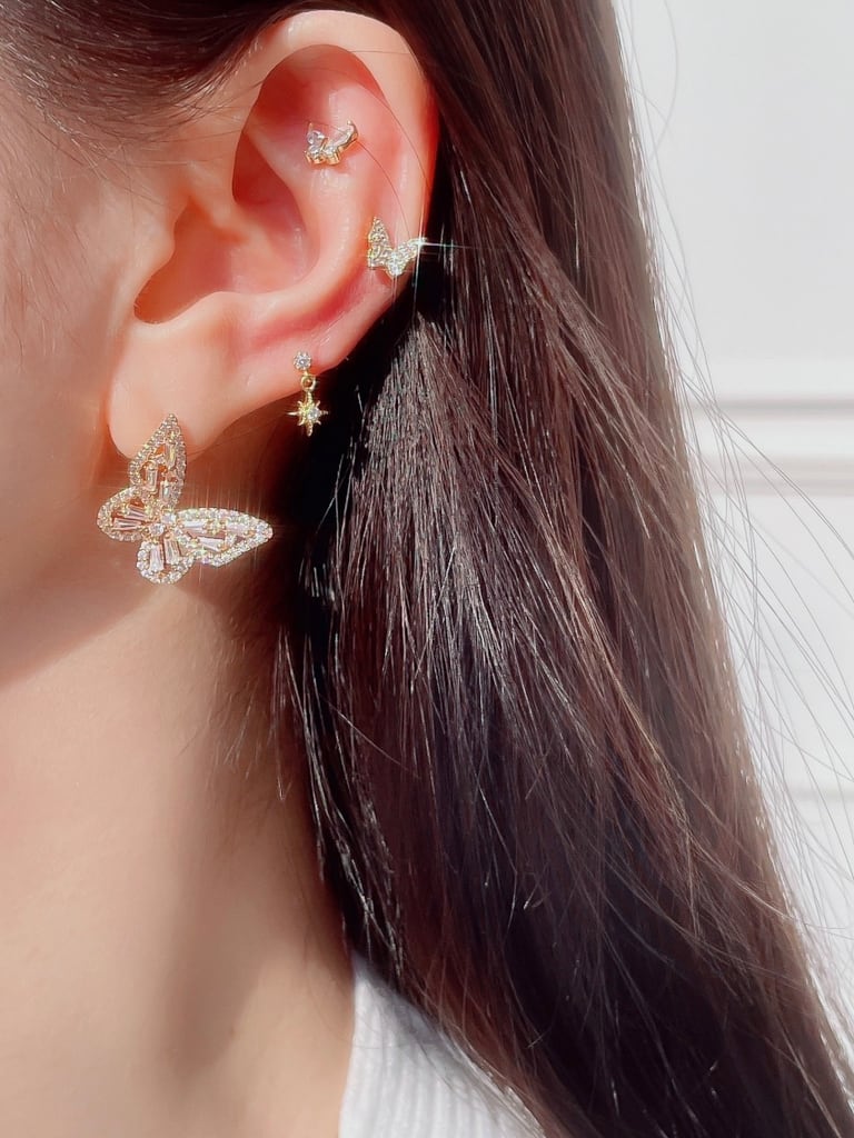 Crystal Butterfly (M size）イヤリングVer.