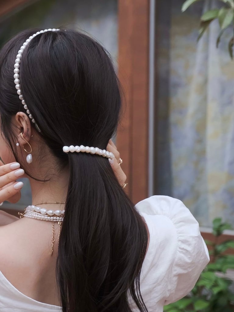 Pearl long hair clip