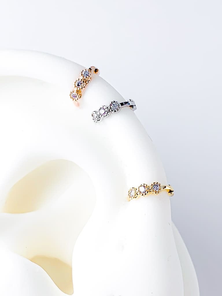 3 crystal dots ring
