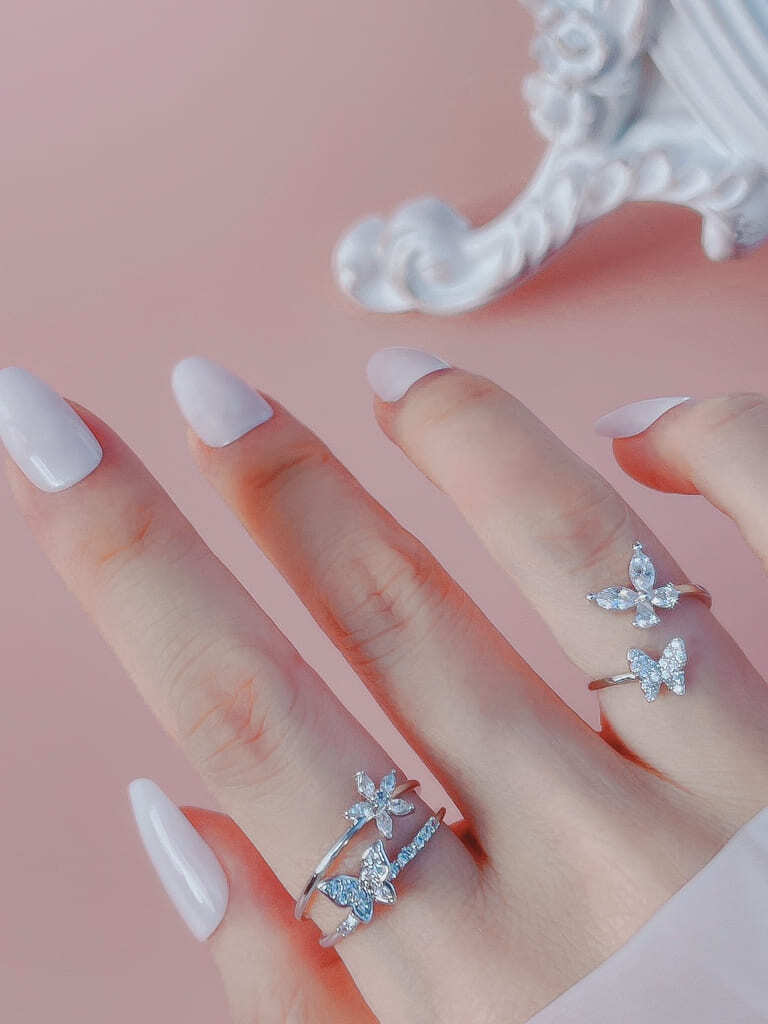 Petit 2 Butterfly ring